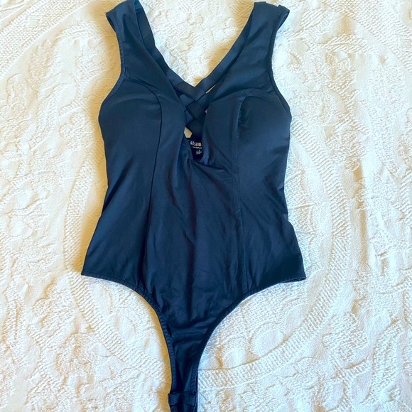 Like-New Fashion Nova One Piece Bathing Suit - Picture 2 of 8